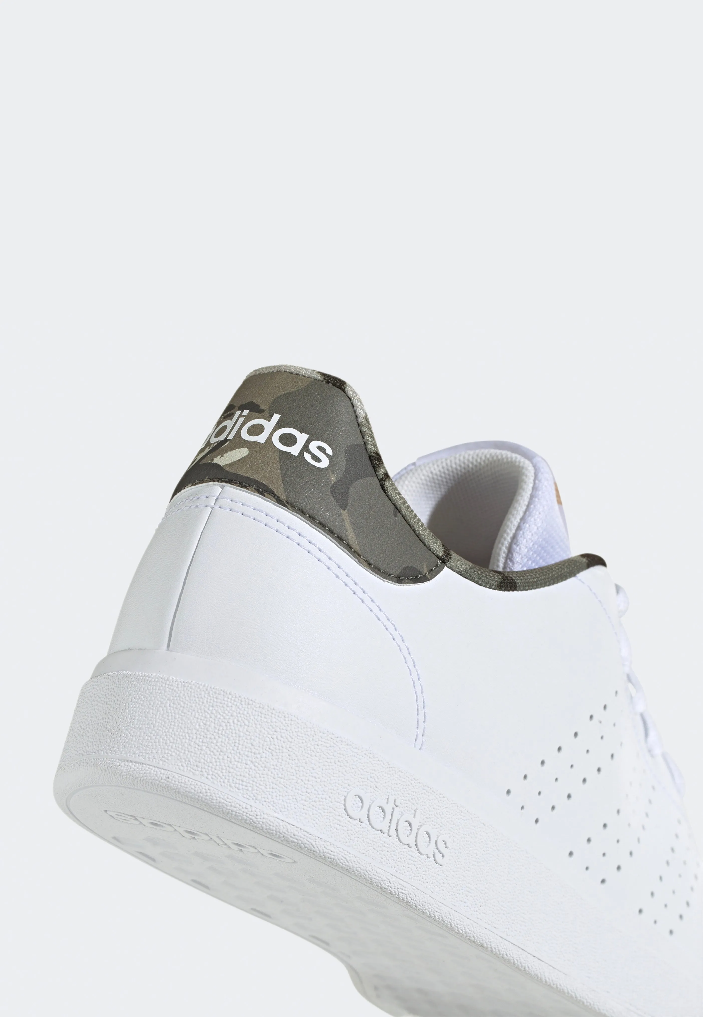 Adidas - Advantage Base 2.0 Ftwwht/Ftwwht/Olistr - Shoes