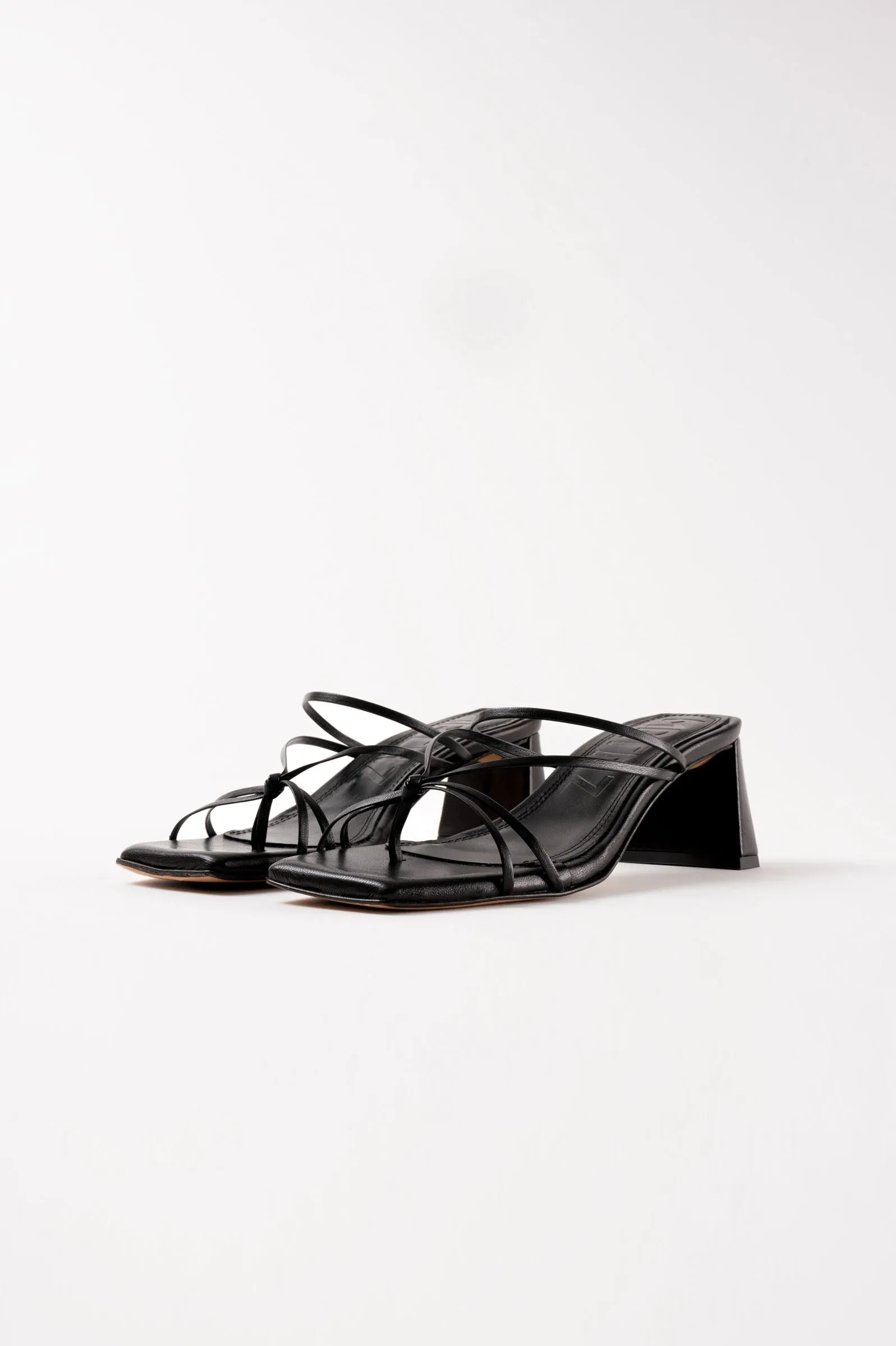 ARANDINA - Black Leather Strappy Sandals