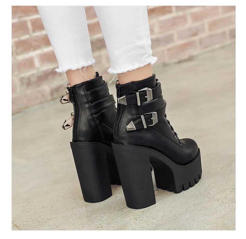 Buckle Lace Up Fashionable Leather Boots For Women