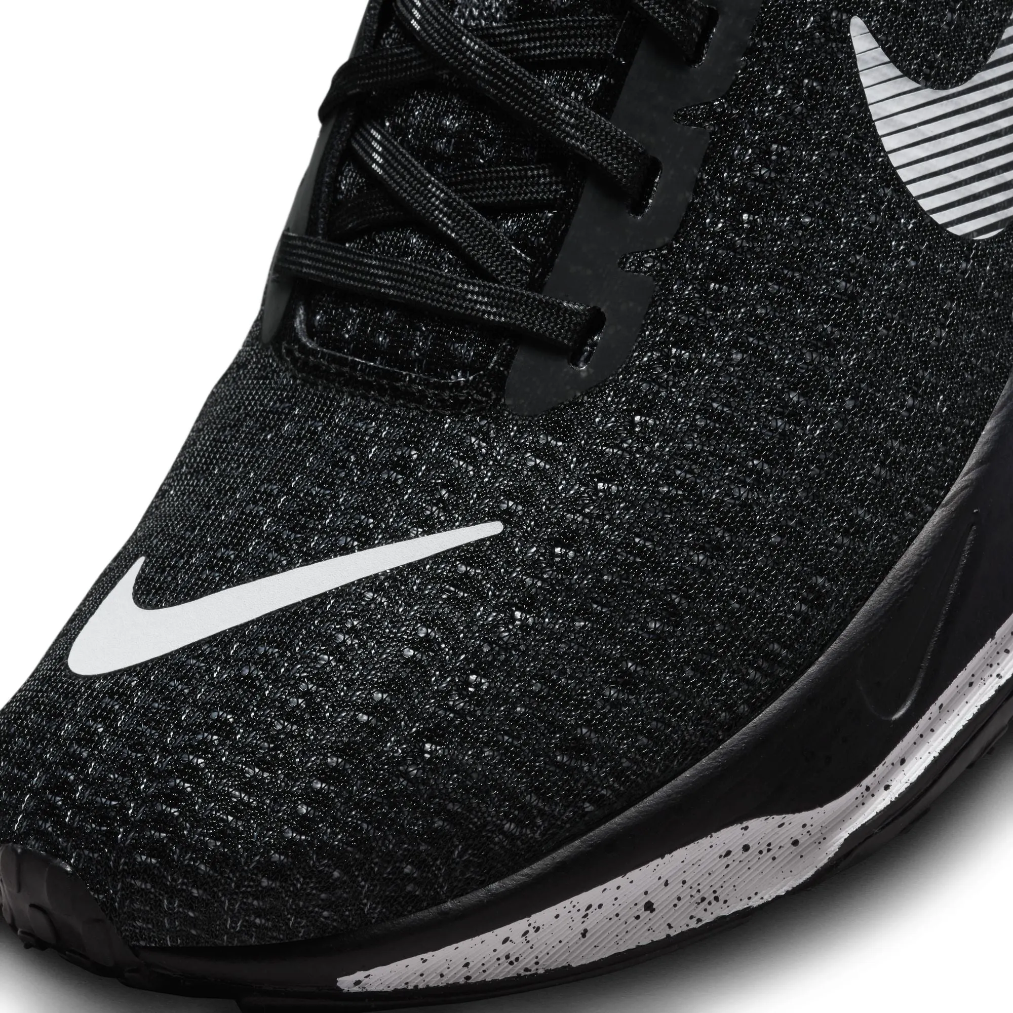 Nike Men's Invincible 3 Running Shoes Black / White