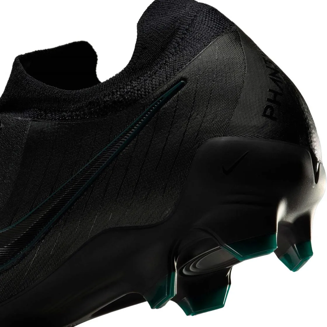 Nike Phantom GX 2 Pro Firm Ground Football Boots