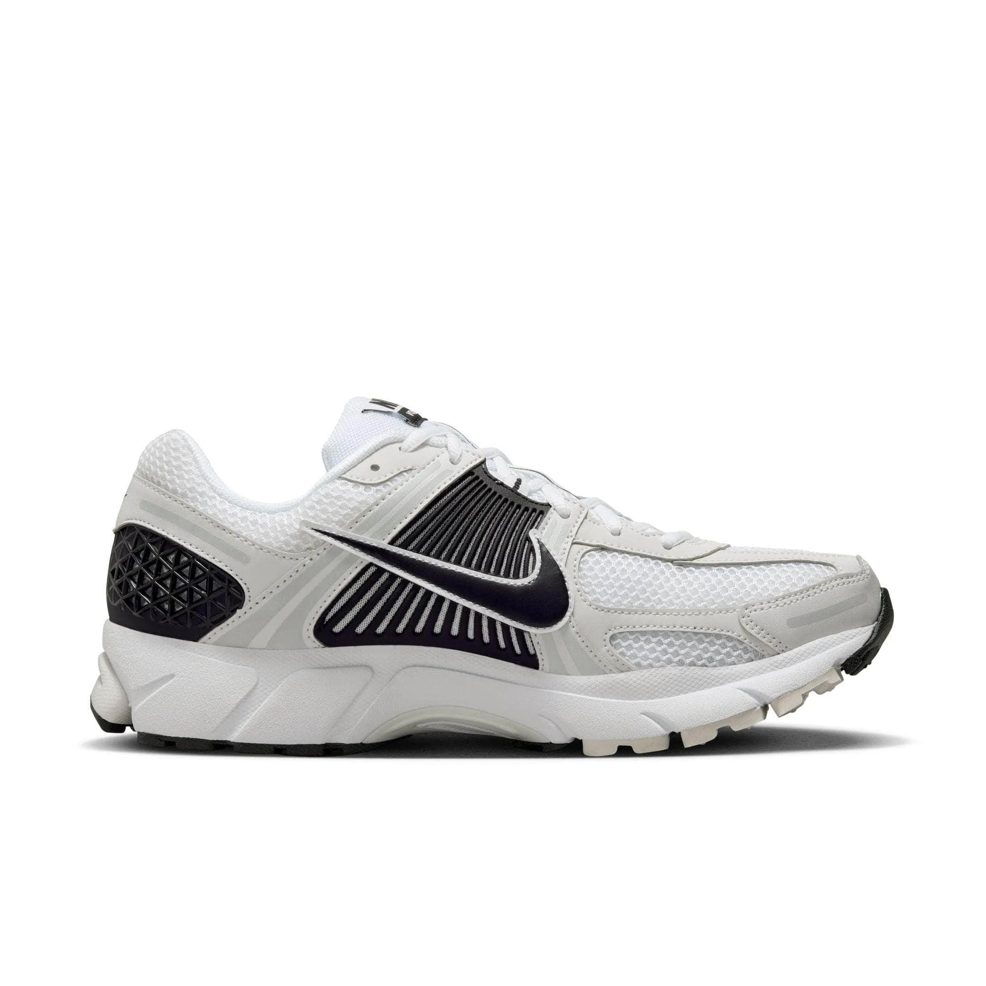 Nike Zoom Vomero 5 "White Black" - Men's