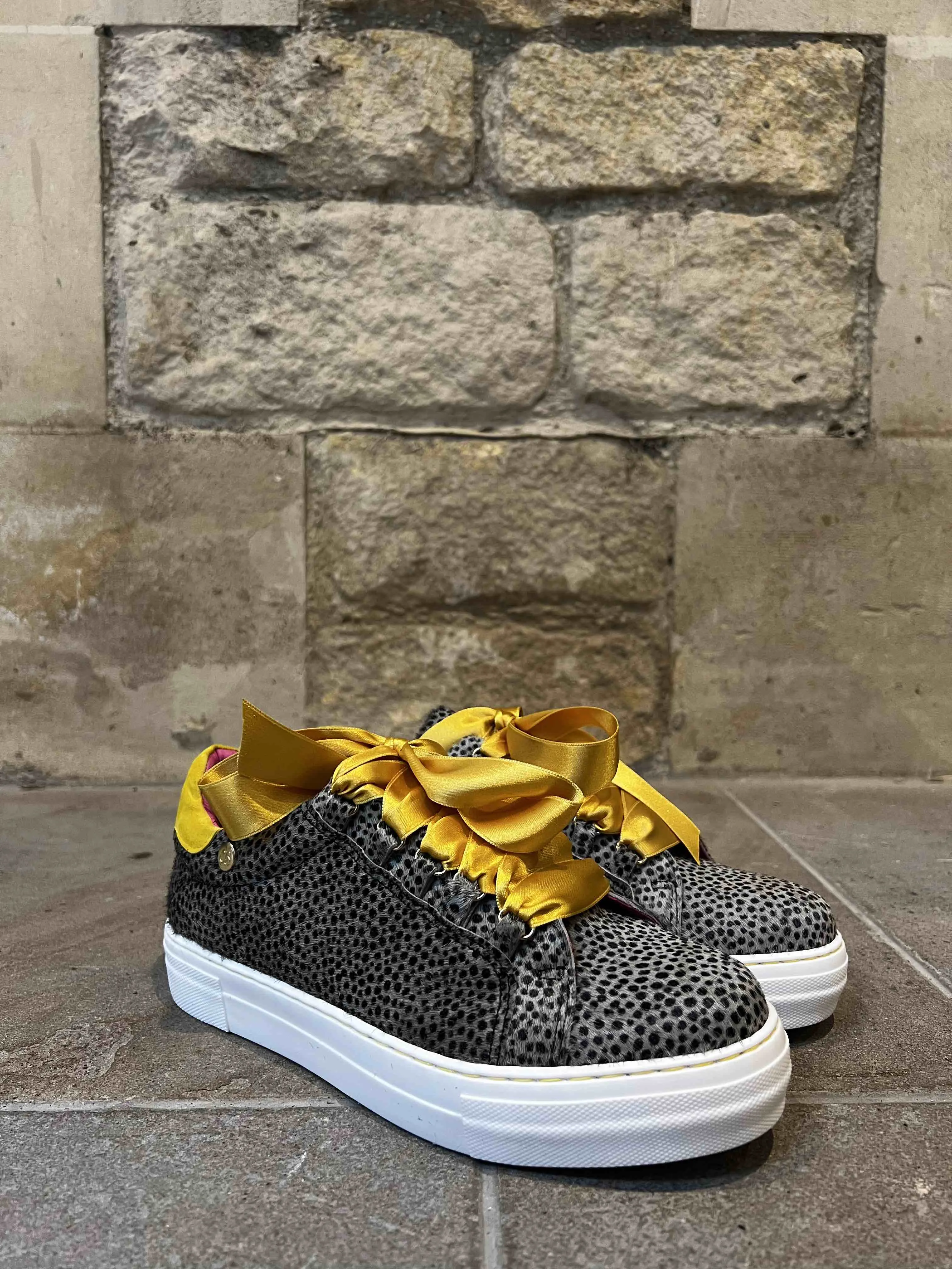 Skate - Grey/Yellow sneaker