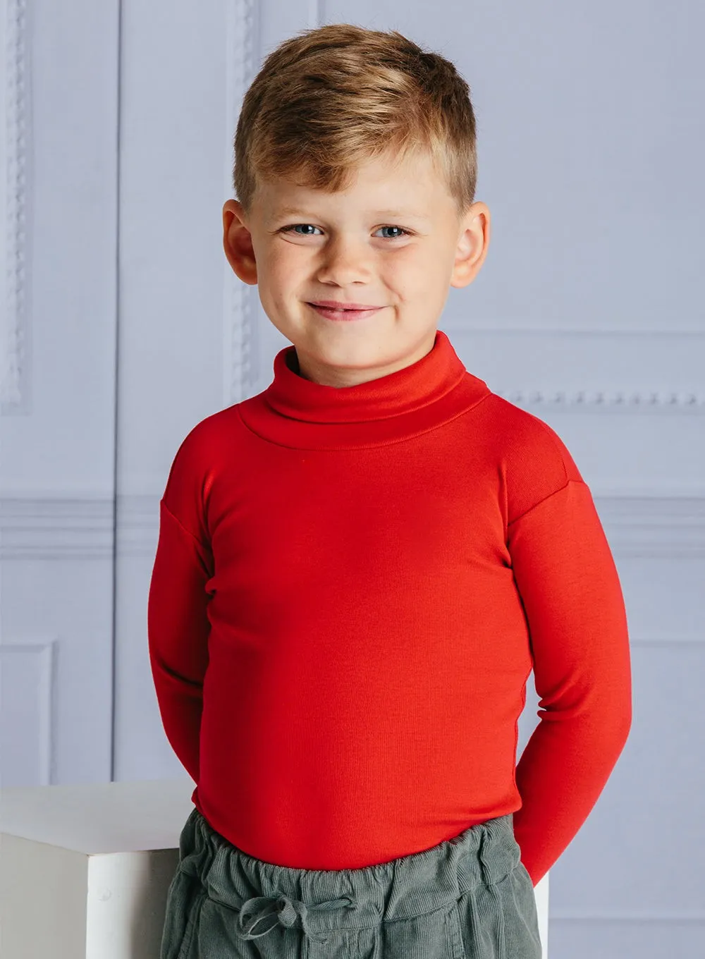 Unisex Classic Roll Neck in Red