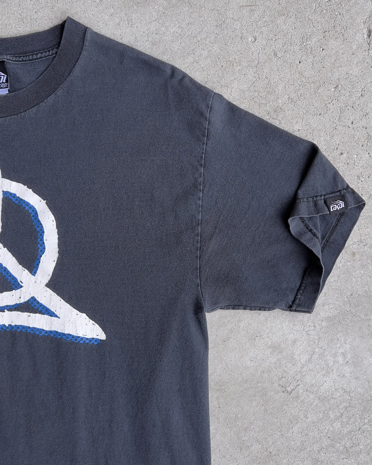 Vintage 2000s Lakai Skateboards Peace Logo Tee